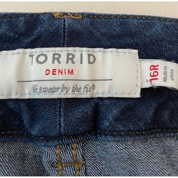 Torrid Denim Womens Jeans 16R Medium Wash - Picture 3 of 10
